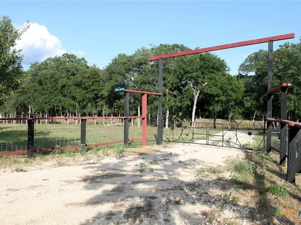 900 Old Lytton Springs Rd, Lockhart, TX 78644