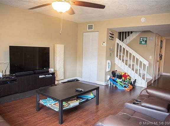 5th image of 9447 NW 48th St #A