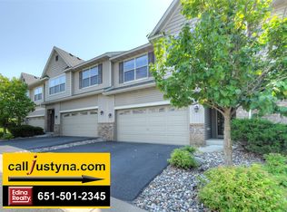 1020 Drew Dr, Woodbury, MN 55129