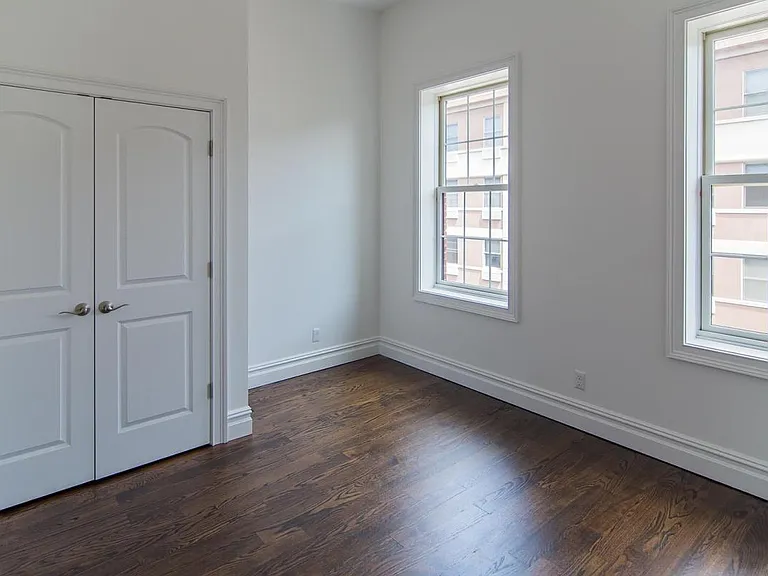 305 1st St #3R — Photo 13