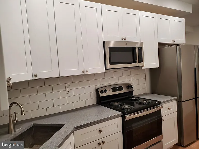 1834 N Bouvier St #1 — Photo 8