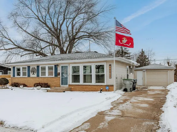 10822 West Jeffrey LANE, Milwaukee, WI 53225