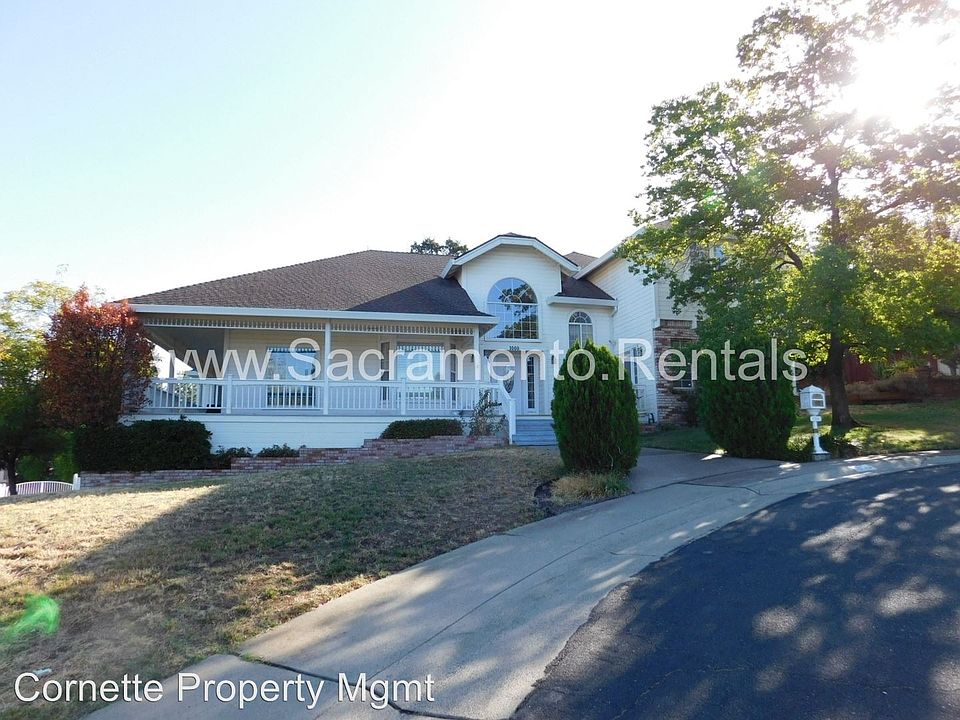 1st image of 1000 La Jolla Ct