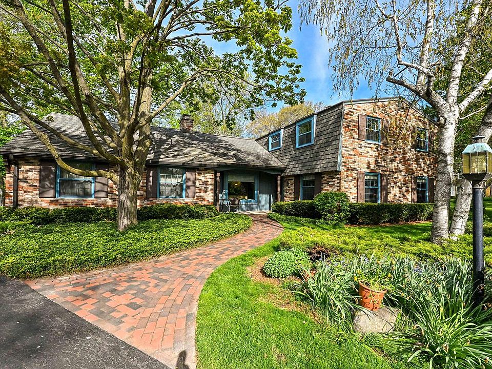 1st image of 805 Lone Tree ROAD