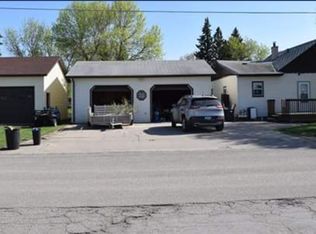 1202 4th Ave SE, Devils Lake, ND 58301