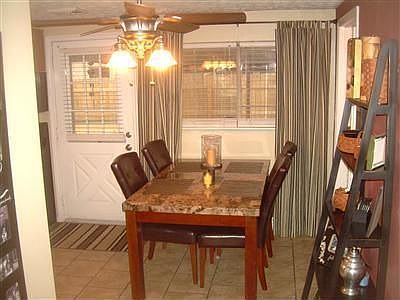 5th image of 4310 Mozart Ave