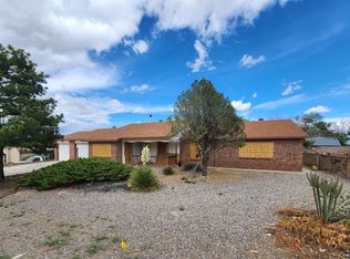 562 Mindoro Dr SE, Rio Rancho, NM 87124