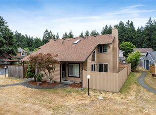 650 Malibu Dr SE, Lacey, WA