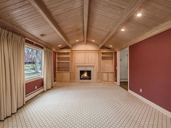 4th image of 2727 Bronson Cir
