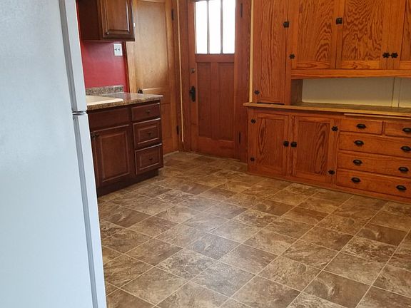 5th image of 1621 Cambridge Ave