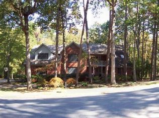 1 Longlea Dr, Little Rock, AR 72212