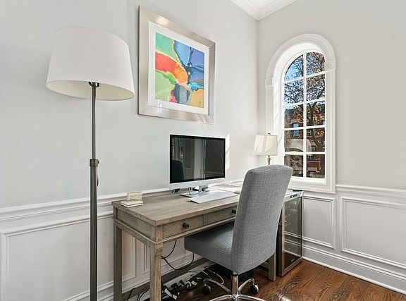4th image of 2034 N Sheffield Ave #2