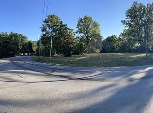 10900 Grandview Rd, Kansas City, MO 64137