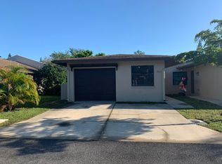 3521 Saulstars Ct, Sarasota, FL 34232