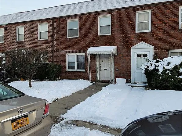 16662 22nd Ave, Whitestone, NY 11357