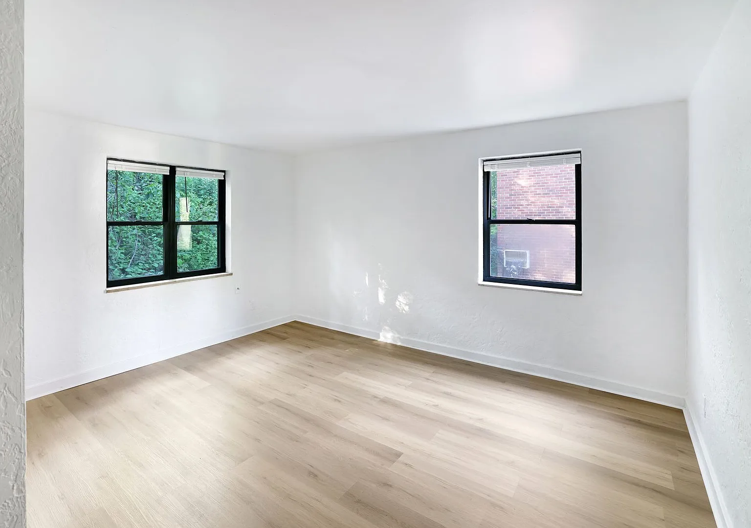 330 Greenlee Road — Photo 2