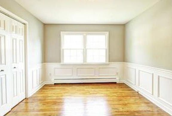 Dining Room w/ Molding