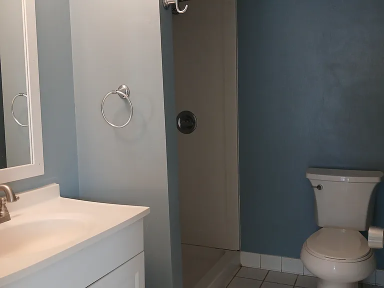 930 Hullview Ave #3 — Photo 4