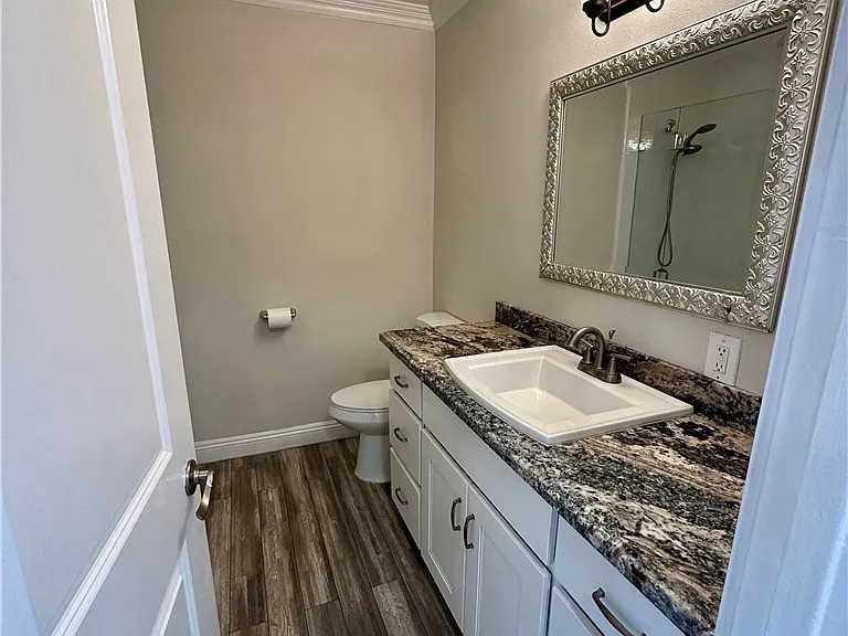 436 N Washington Ave — Photo 18