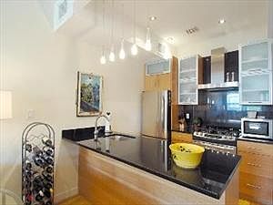 2nd image of 90 Roebling St