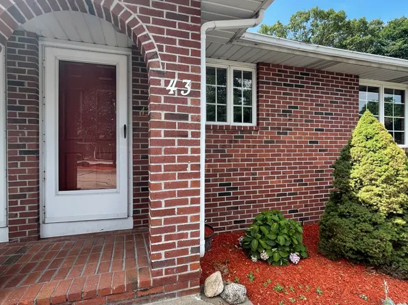 417 Brown St Unit 43, Attleboro, MA 02703
