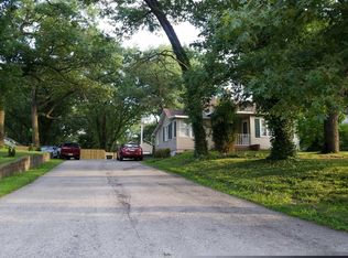 2009 Thornton Lansing Rd, Lansing, IL 60438