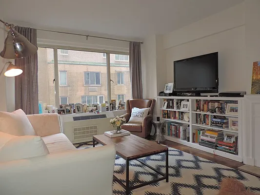 Rented by essential NEW YORK Real Estate | media 6