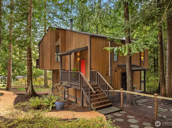 8240 NE Baker Hill Road, Bainbridge Island, WA 98110