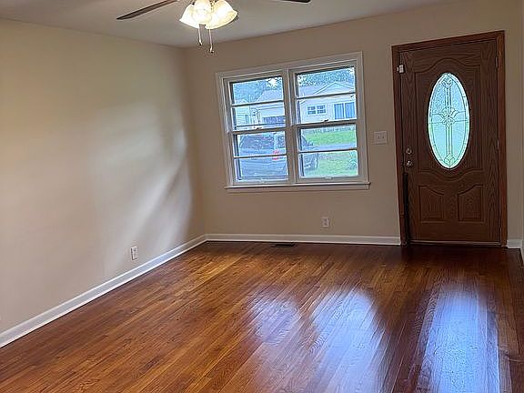 4th image of 3033 Harrison St
