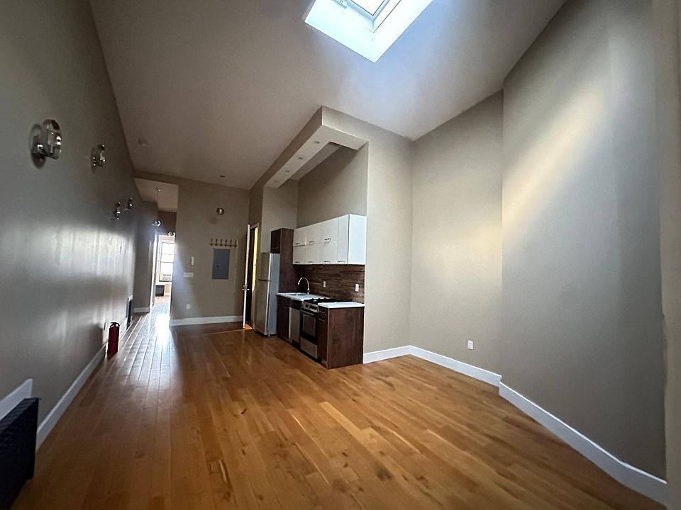 1st image of 296 Harman St #3B