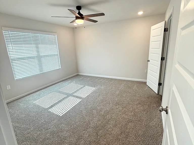 4335 Redbay Ct — Photo 24