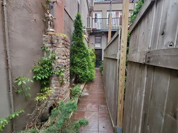 85 Clay Street image 1 of 1