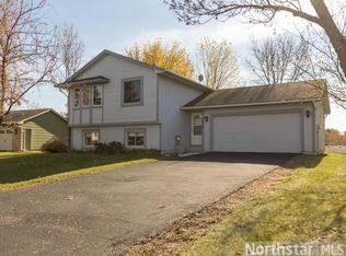 2223 Ryberg St, Chaska, MN 55318