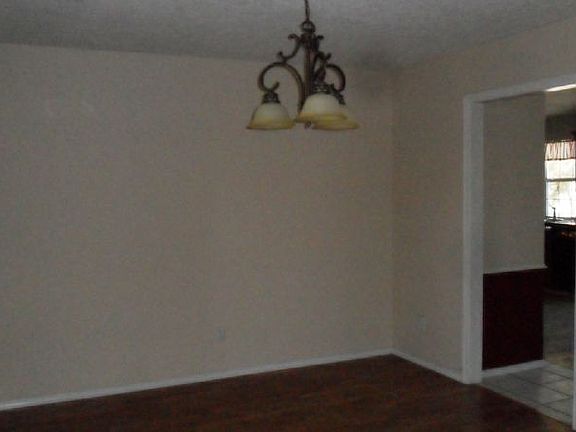 4th image of 8108 Lewisburg Dr NW
