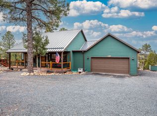 2225 Fairway Dr, Overgaard, AZ 85933