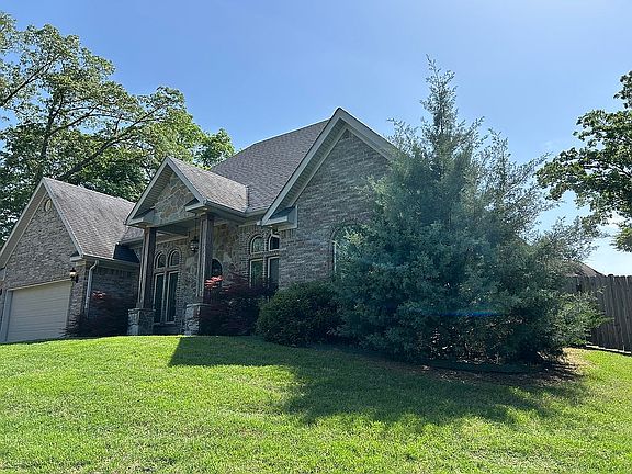 3rd image of 397 Eagle Rock Cir