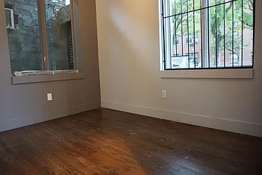 Rented by Rennit Inc.