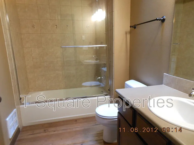 9505 NE 180th St #102 — Photo 8