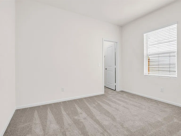 18669 Shauna Danielle Dr — Photo 14