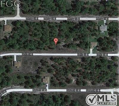 2nd image of 1047 Bells St E