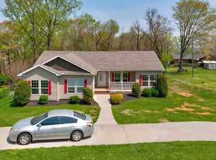 303 Highland Cir, Lenoir City, TN 37772