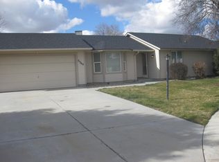 3760 W Quaker Ridge Dr, Meridian, ID 83646