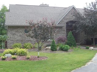 19041 Taylor Lake Rd, Holly, MI 48442