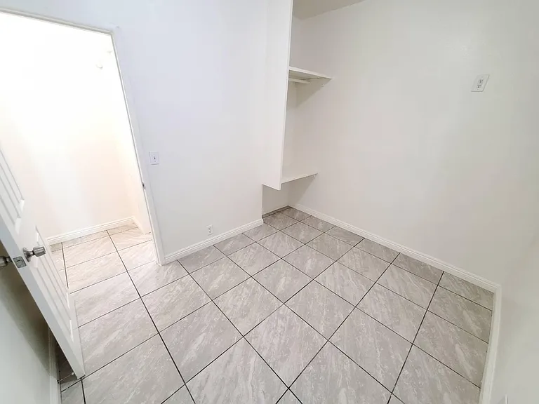 2717 Central Ave #A — Photo 8