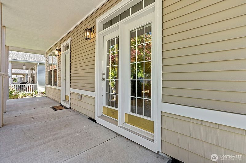 4th image of 8425 16th Avenue SE
