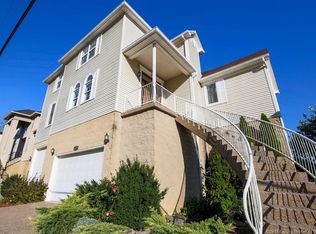 4708 Upper River Rd, Jeffersonville, IN 47130