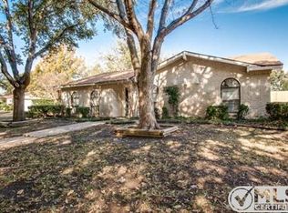 1221 Middle Cove Dr, Plano, TX 75023