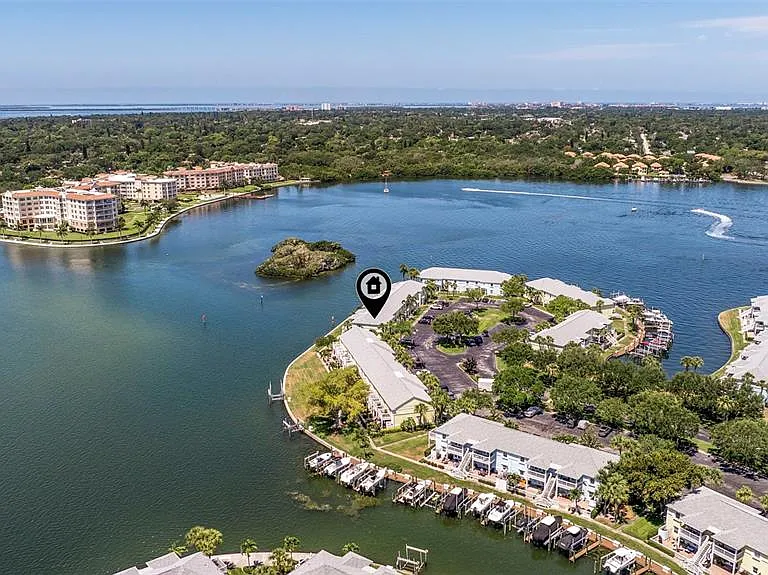 5266 Beach Dr SE #B — Photo 26