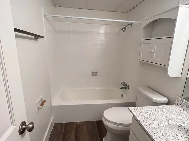 Woodward Park Apartments — Photo 8