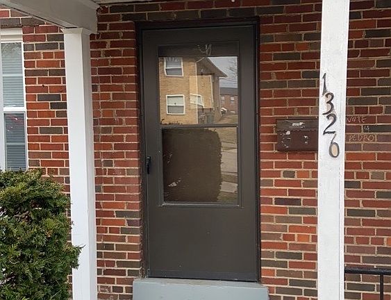 2nd image of 1326 Chardon Ct